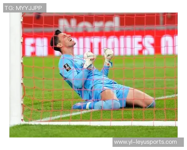 土耳其国家队门将厄泽尔擅自离营森格泽尔紧急补招入队