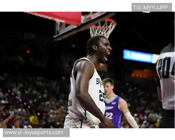 福克斯赞加西亚防守压迫性强18分钟内正负值高达25