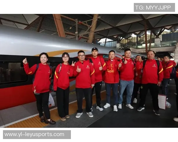 北京至苏州球迷专列启航7000名球迷齐聚足协杯决赛盛况